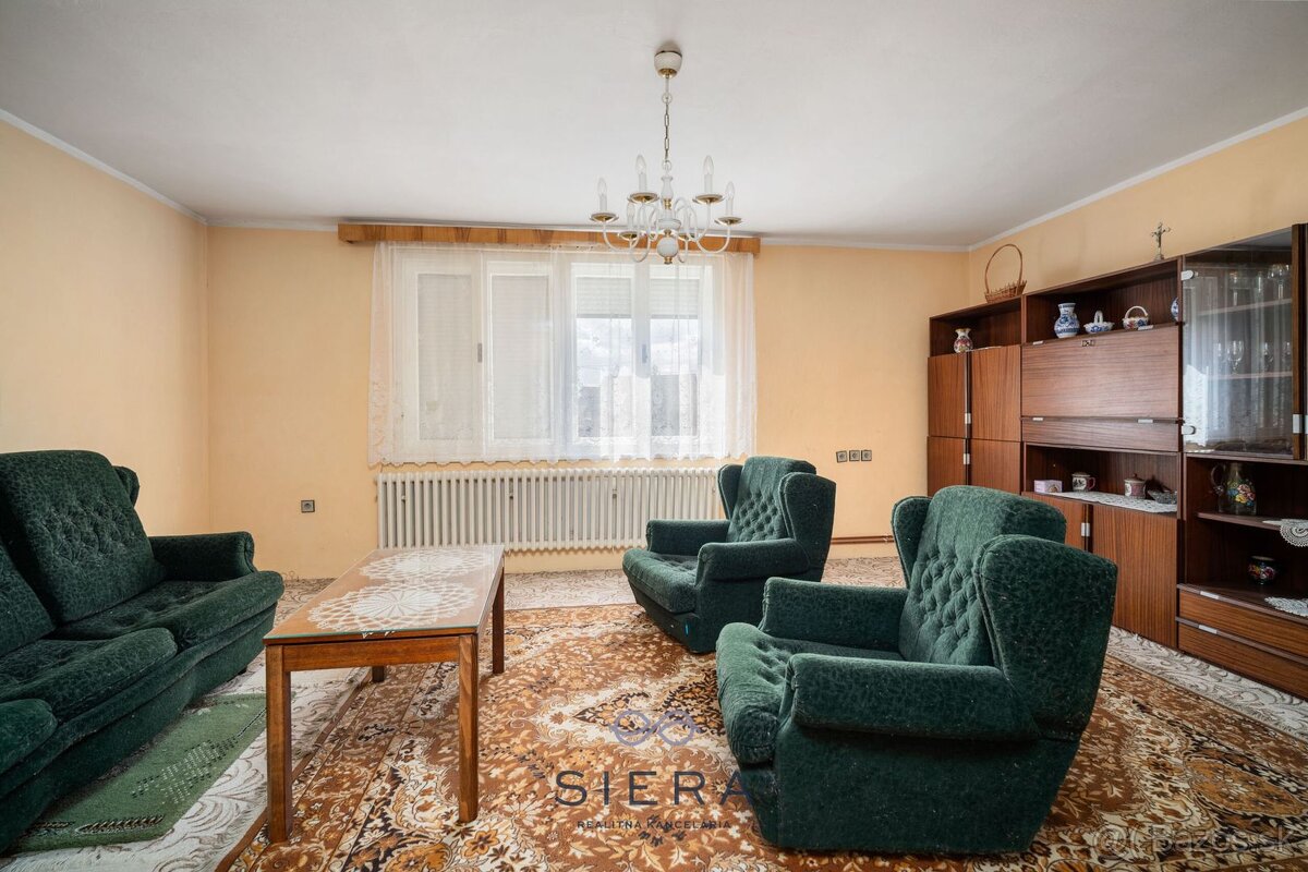 Rodinný dom, Kúty, pôvodný stav, dosť úžitkovej plochy - 9