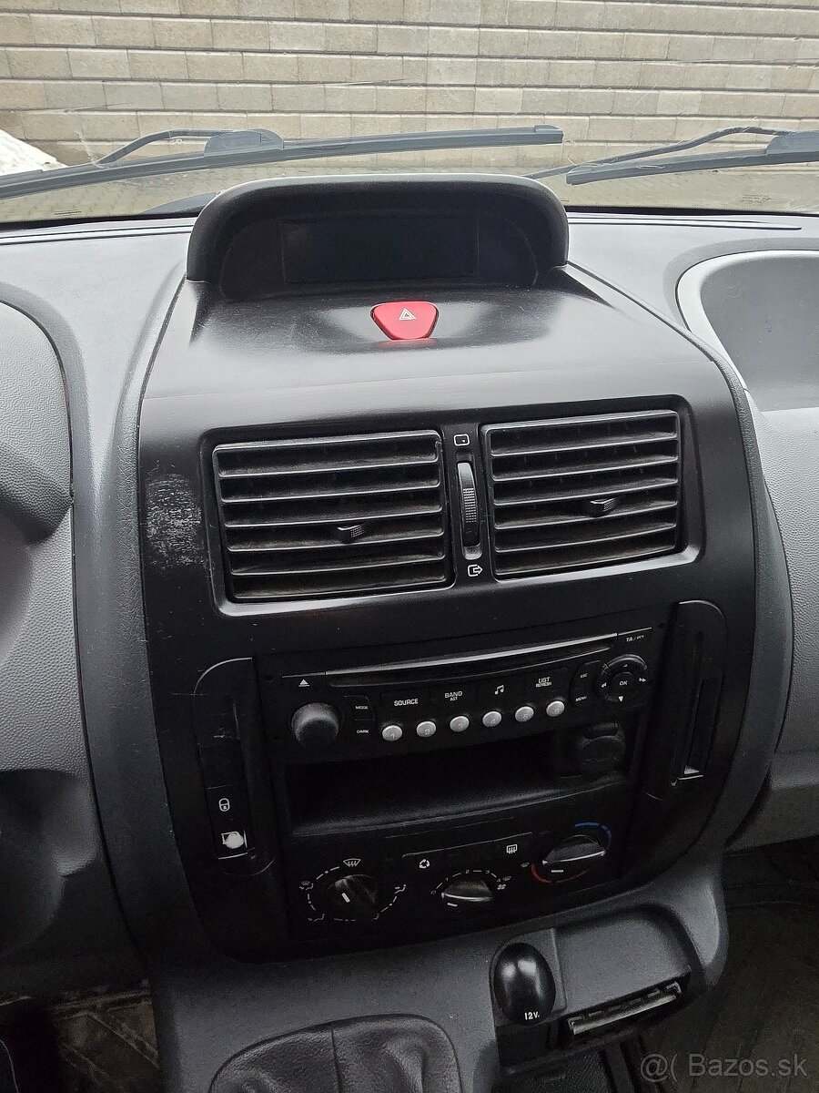 Citroen Jumpy 2.0 HDi 94kW MT6 2012 - 9