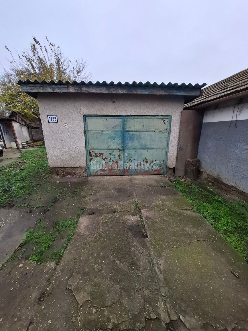 Dobre reality ponúkajú na predaj 4izb RD v Banove - 9