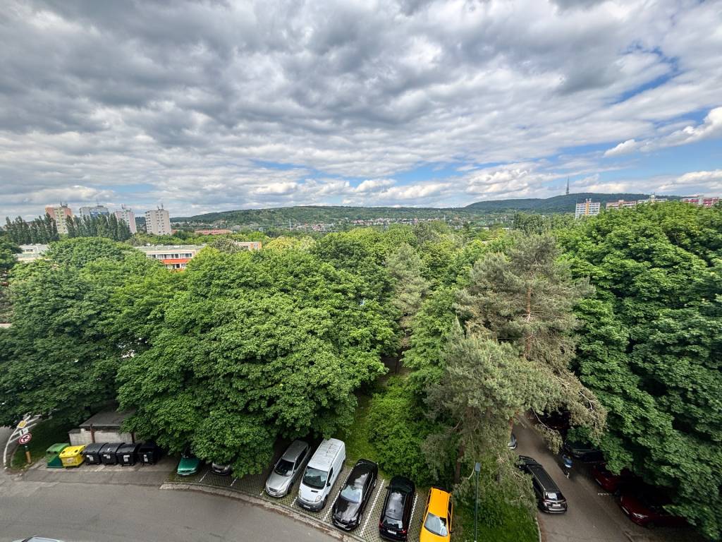 PRENÁJOM - Útulný 1-izbový byt na ulici Ľuda Zúbka v Dúbravk - 9