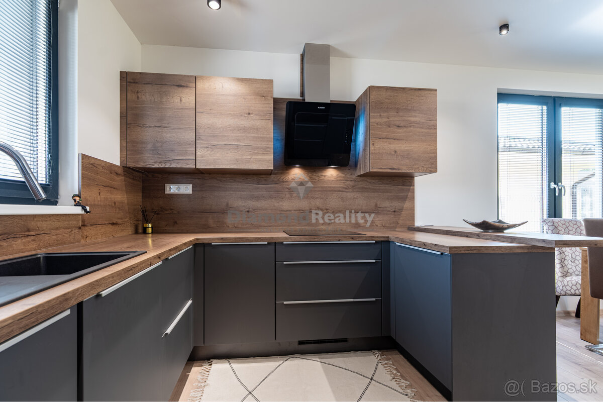 NA PREDAJ NOVOSTAVBA RODINNÉHO DOMU V OBCI GYŇOV - 9