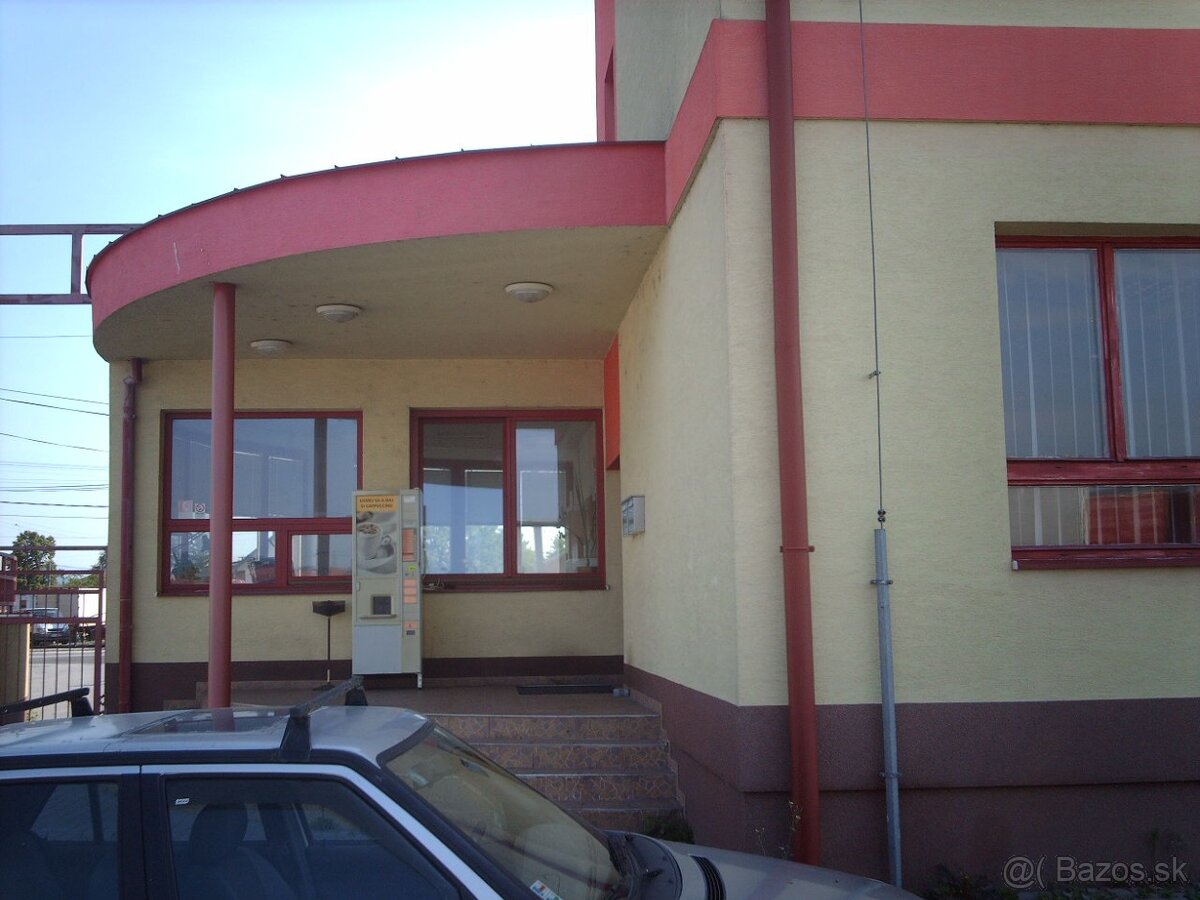 1-izbové ubytovanie Nováky vlastné sociálne zázemie - 9