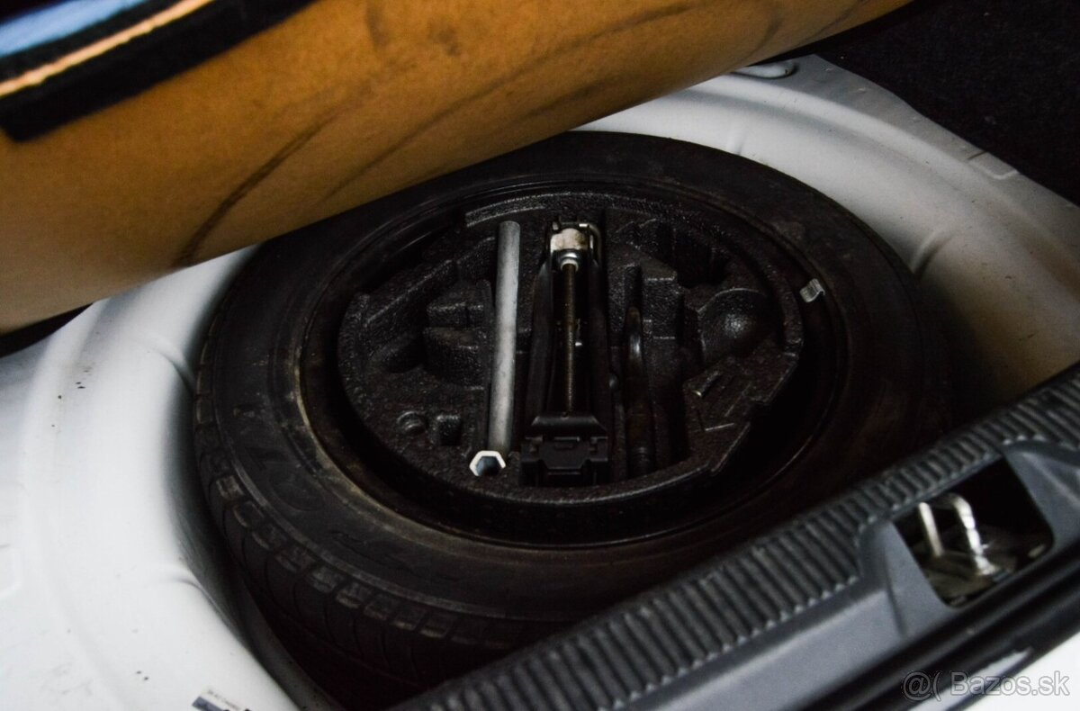 Škoda Octavia Combi 2.0 TDI Ambiente - 9