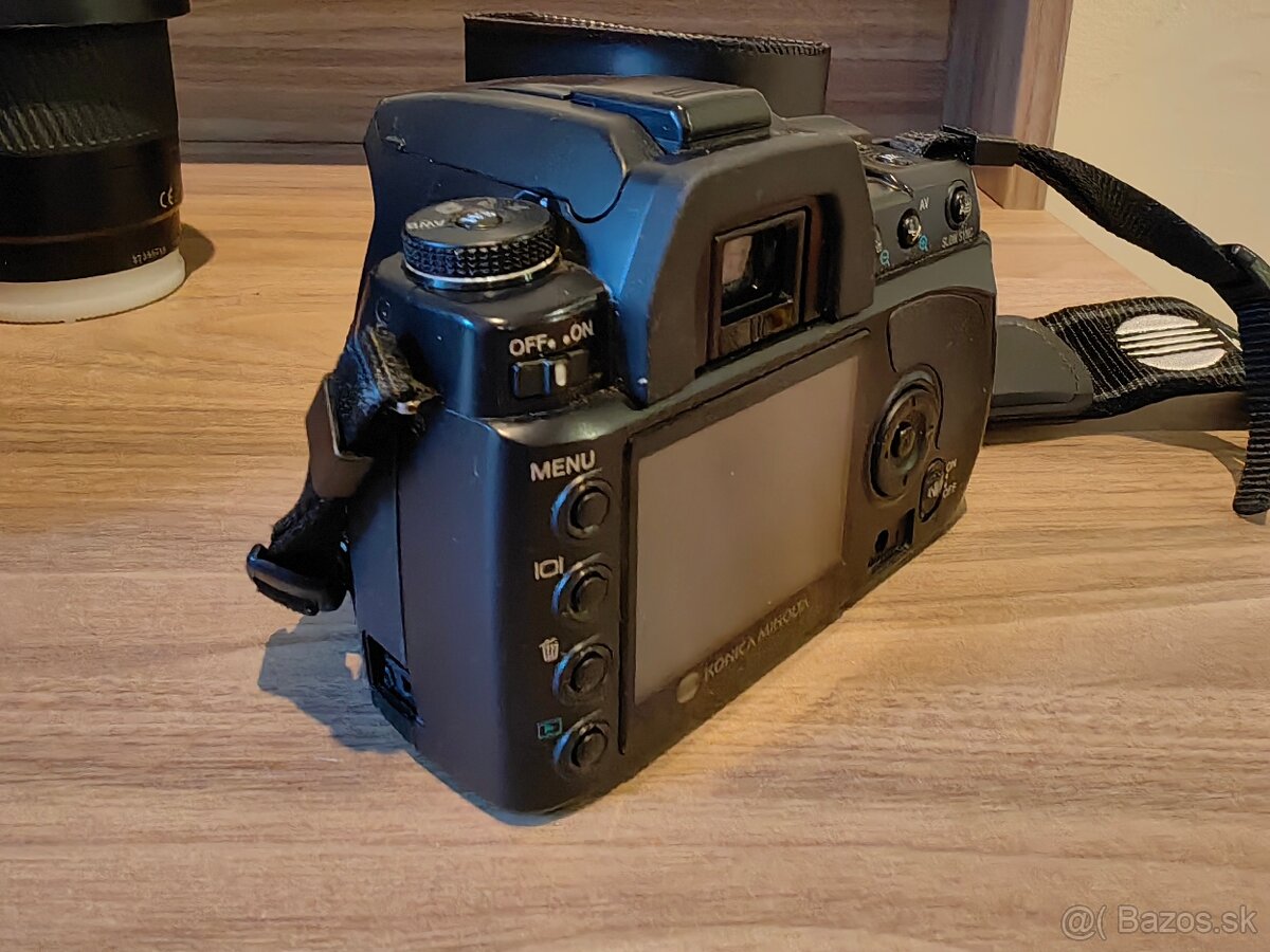 Konica Minolta Dynax 5D dva objektívy + príslušenstvo - 9