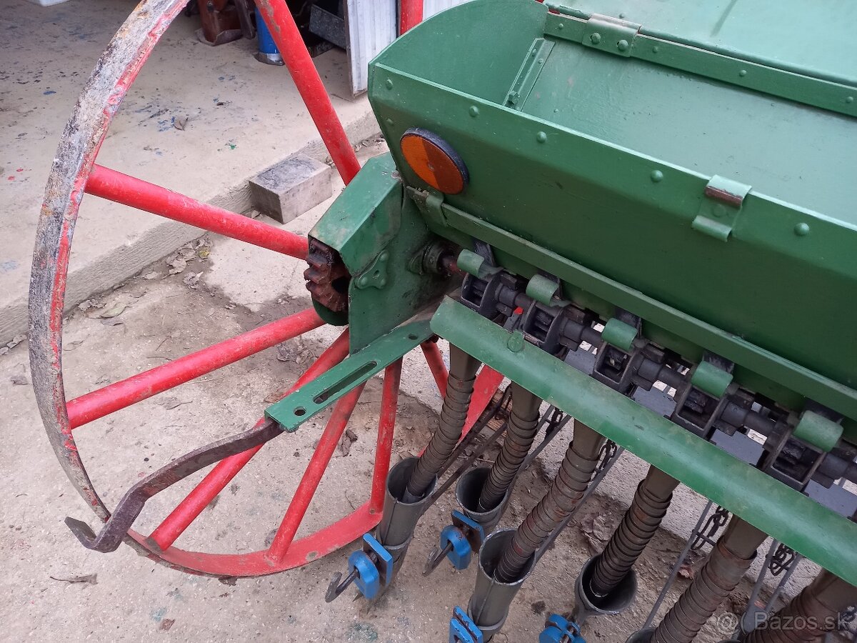 Predám sejačku - 9