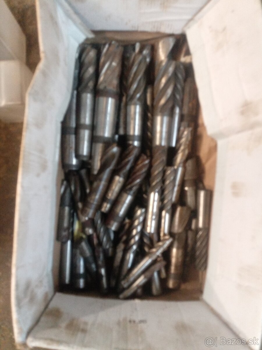 Frézy, frézovacie hlavy, frézovacie tŕne, redukcia ISO - 9