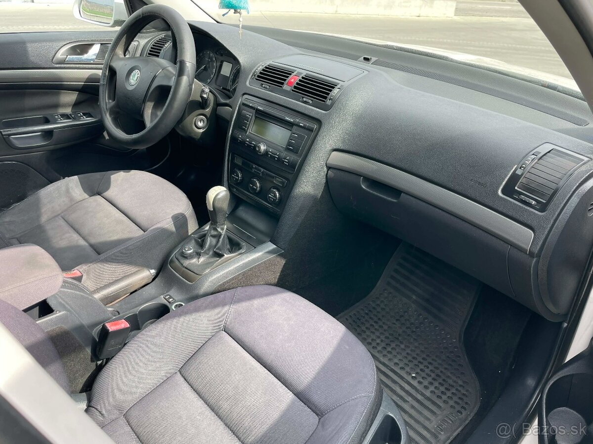 Škoda Octavia 2 Combi 2.0 TDI 103 kw - 9