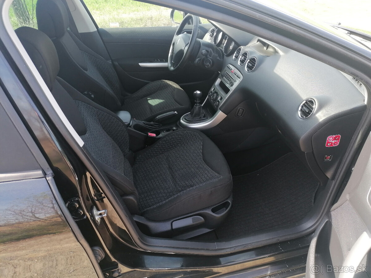 Peugeot 308 SW 1,6 HDi panorama - 9