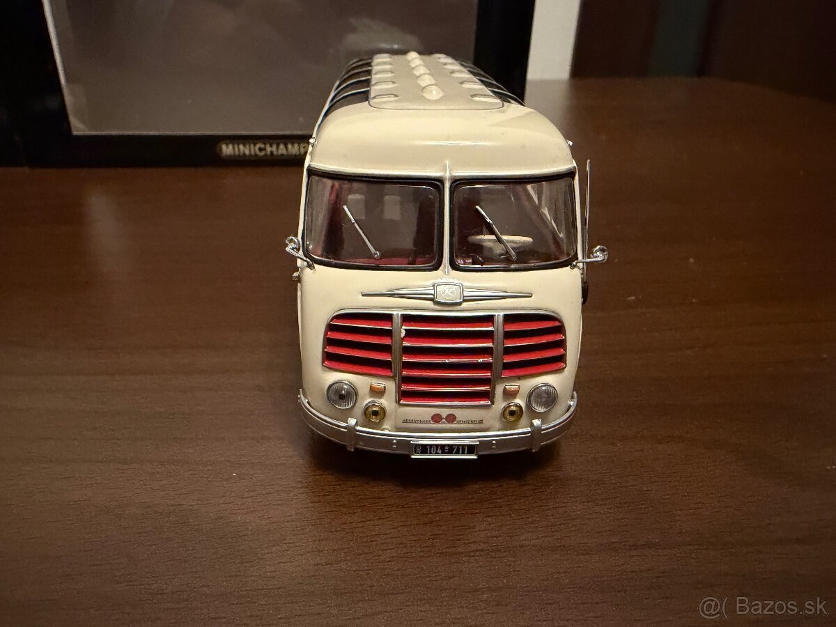 Corgi Minichamps - 9