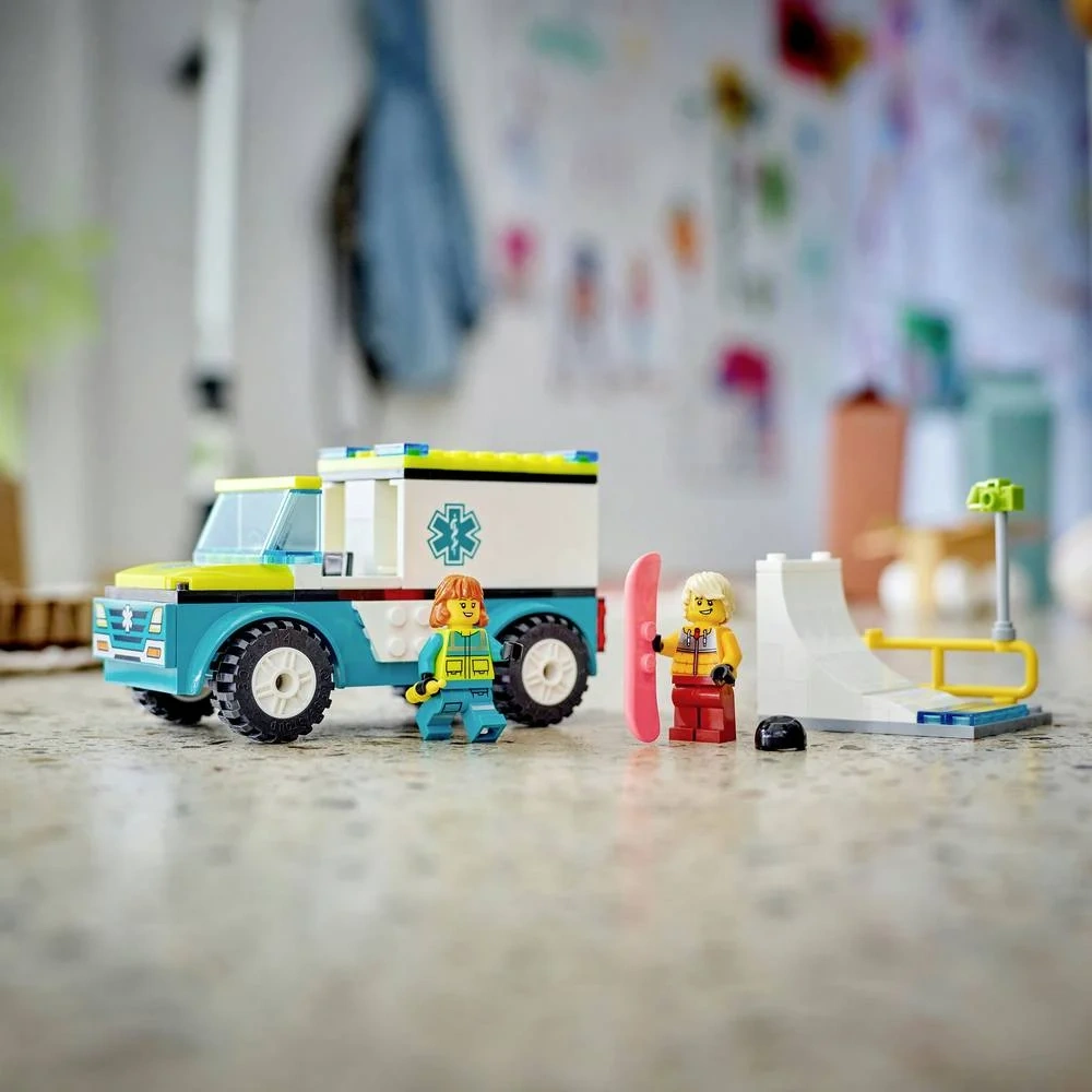 LEGO City 60403 Sanitka a snowboardista - 9