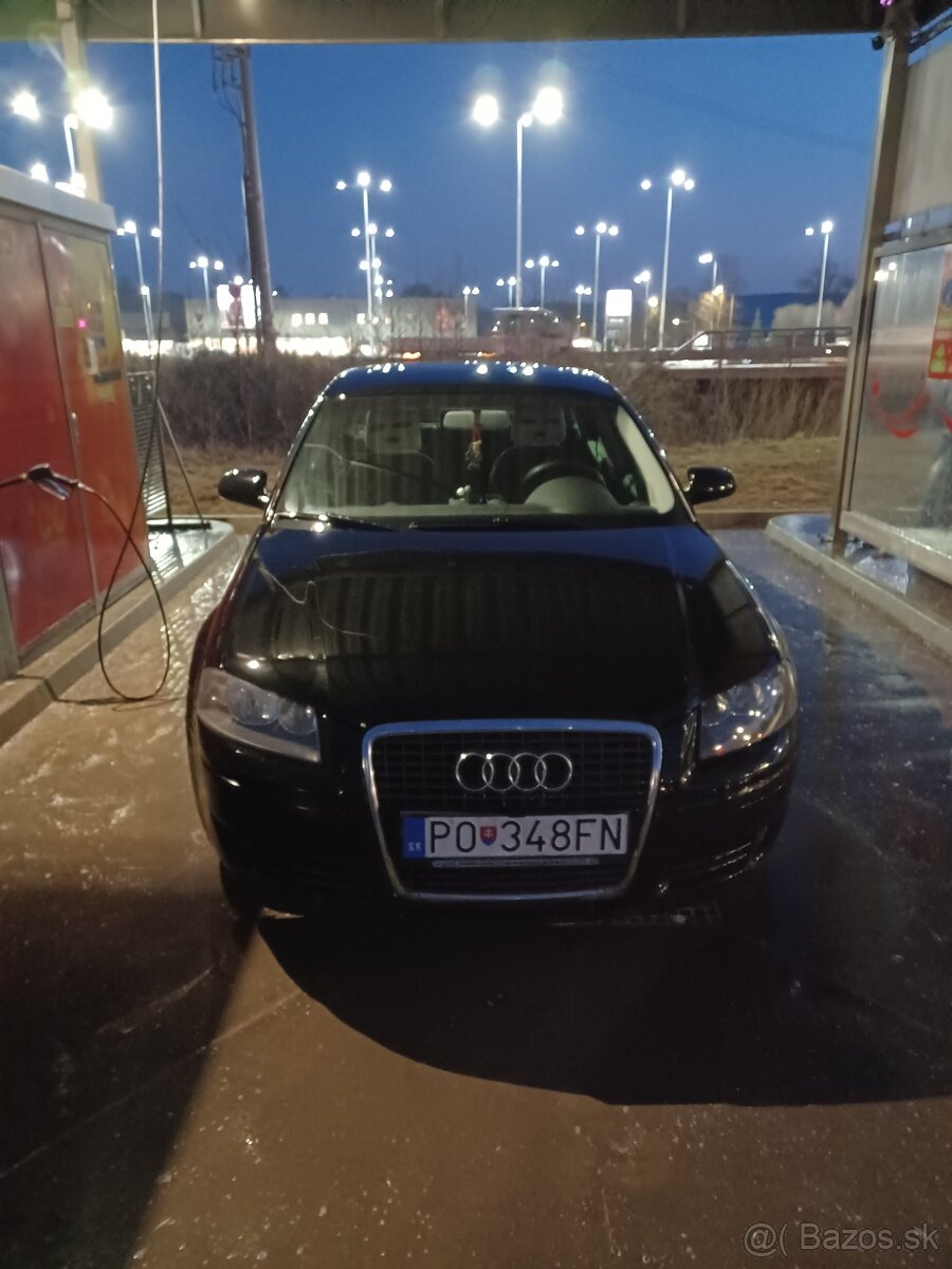 Predám AUDI A3 1.6 benzín 75kw - 9