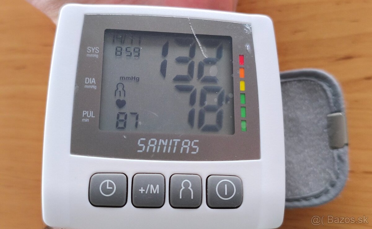 Tlakomer Sanitas SBC 25, tlakomer na zápästie s pamäťou - 9