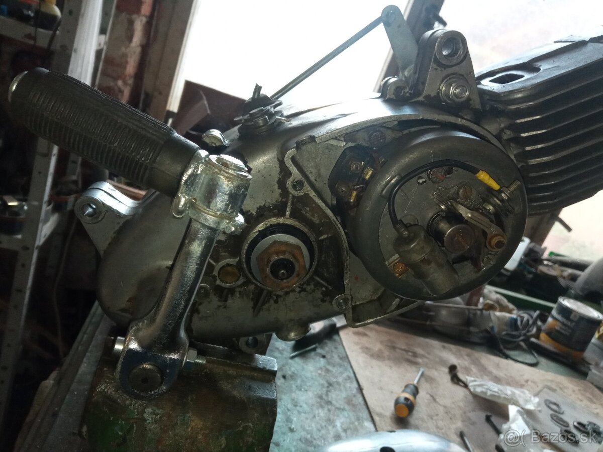 MOTOR JAWA 50 05 PIONIER - 9