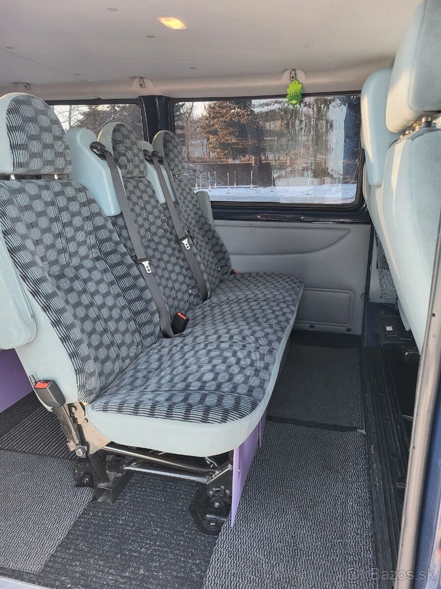 Ford Transit Tourneo 9-miestny 2012 - 9