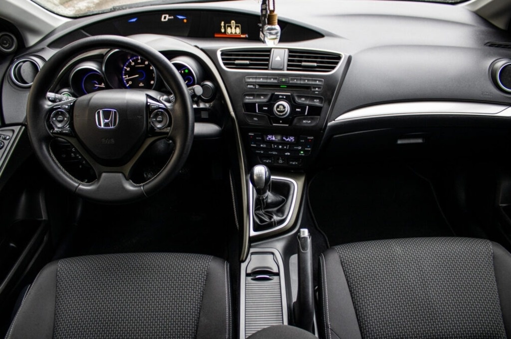 Honda Civic Tourer 1.8 i-VTEC Comfort - 9