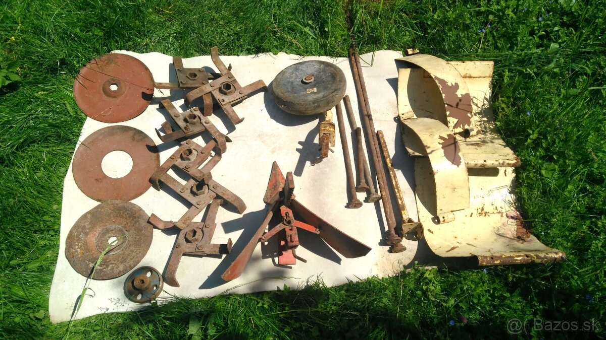 Malotraktor Agrostroj Novy Jicin s príslušenstvom - 9
