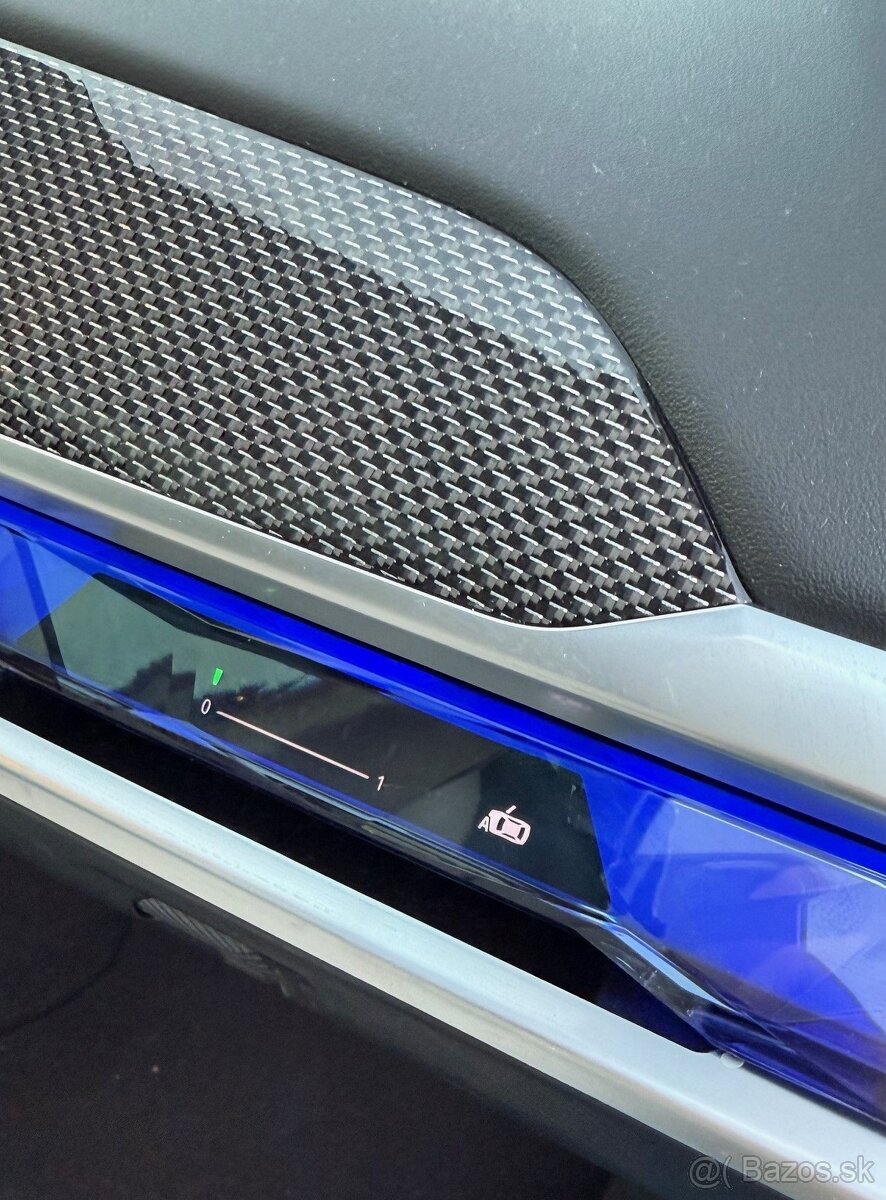 BMW i7 M70 xDrive - 9