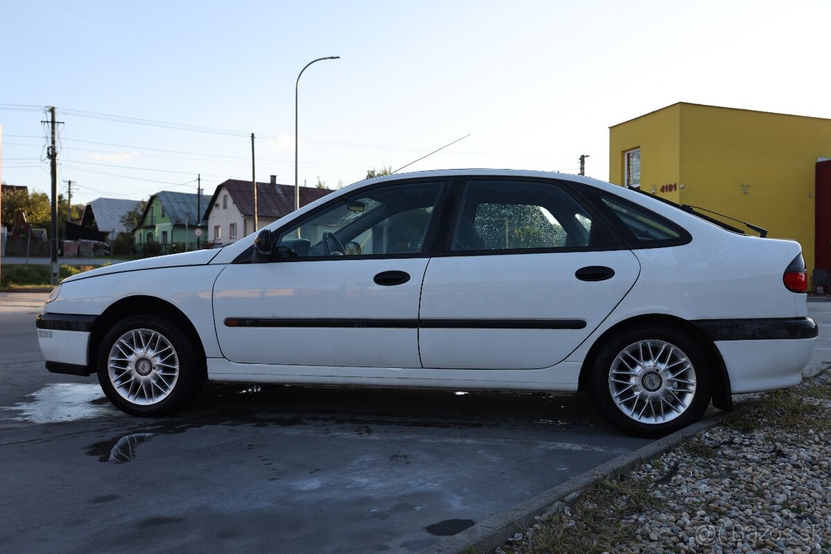 Renault Laguna - 9