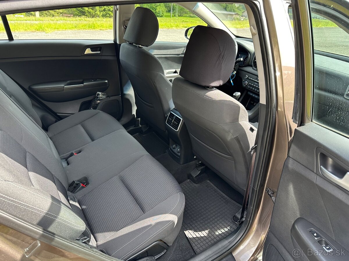 Kia Sportage 1.7 CRDi 116 900 km - 9