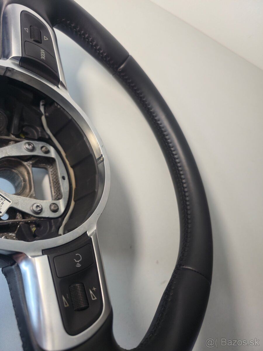 Športový skosený volant audi - 9