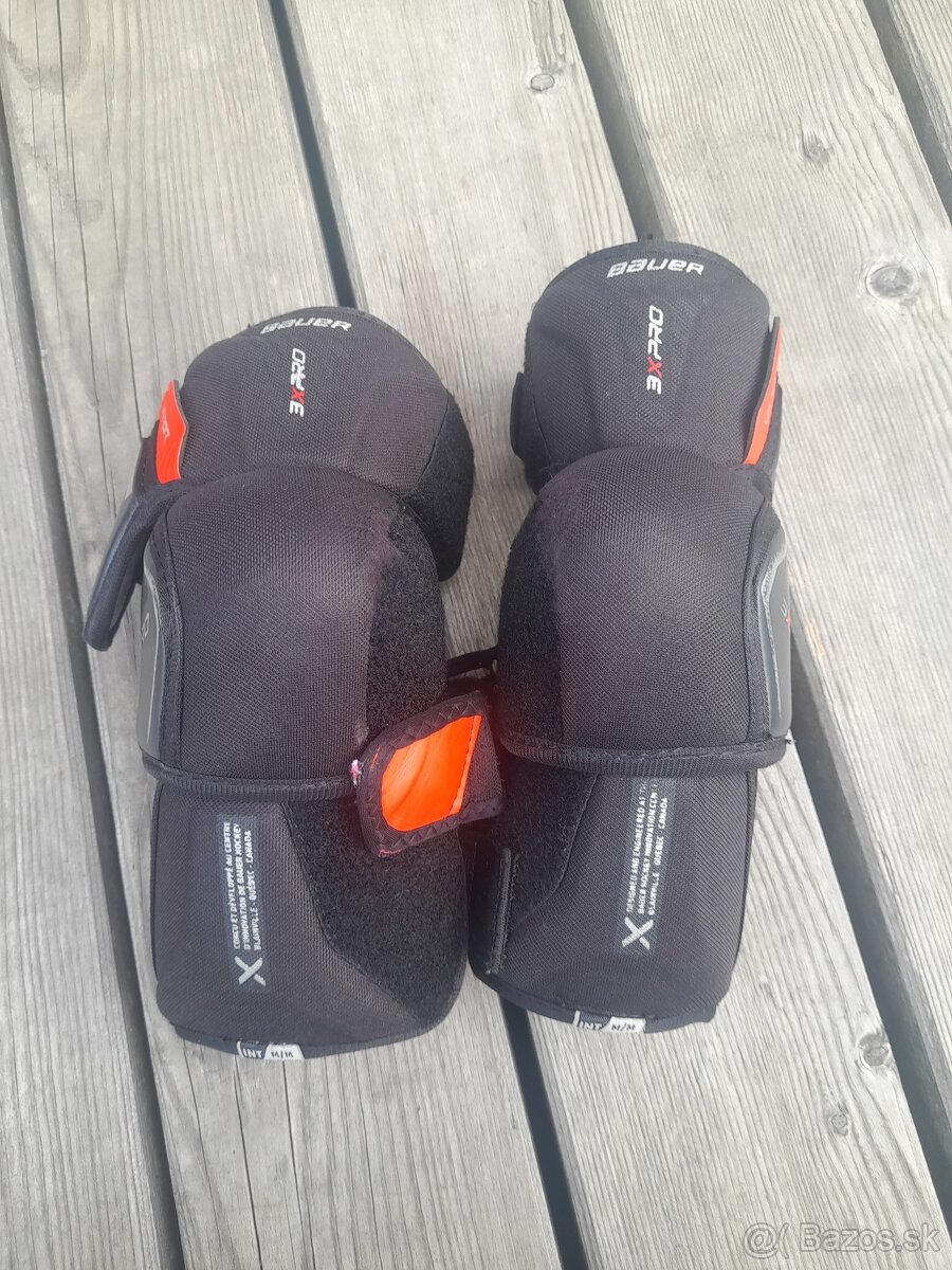 Hokejova vystroj - 9