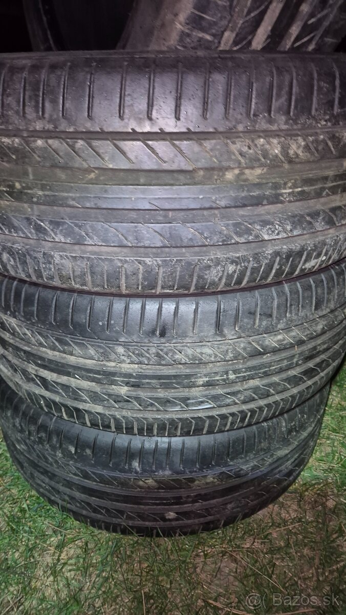 235/45 R19 - 9