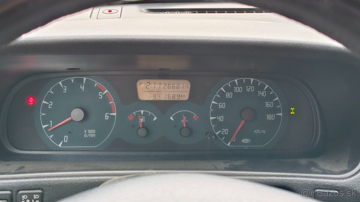 Nissan Terrano 2 - 9