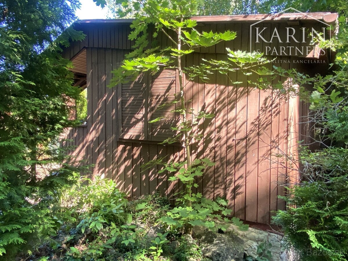 ZÁHRADA V BLÍZKOSTI LESA SEREĎ 49E/m2 - 9