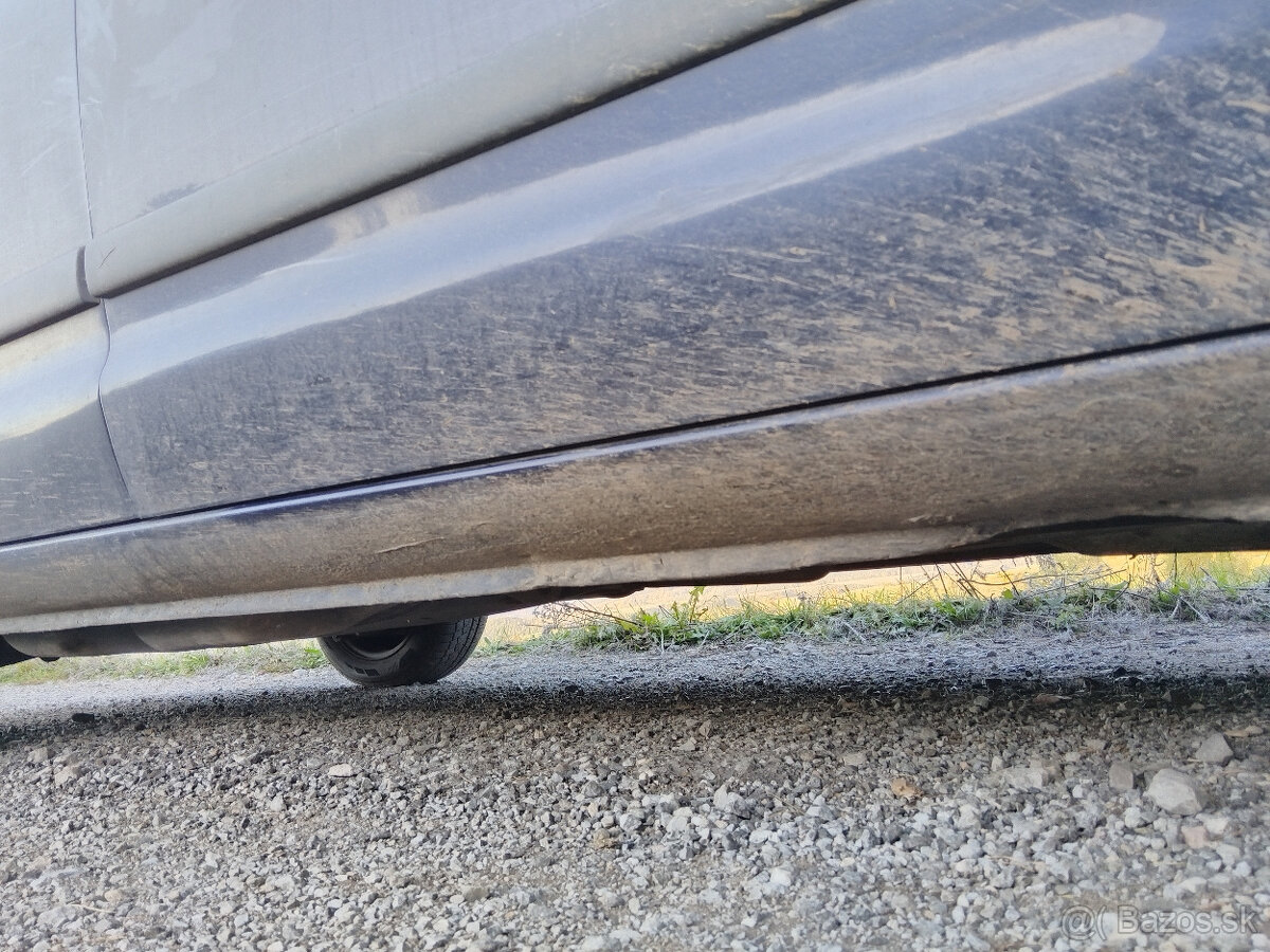 Ford Galaxi 1,9Tdi 85kw 2002 - 9