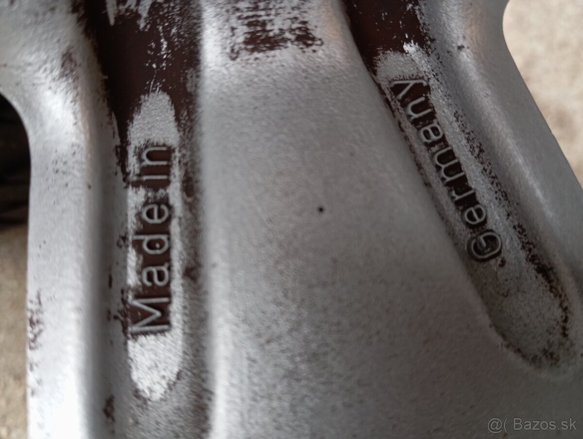 4x108 r15 Elektróny - 9