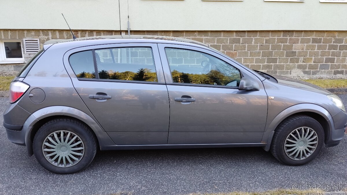 Opel Astra 1.4 16V - 9