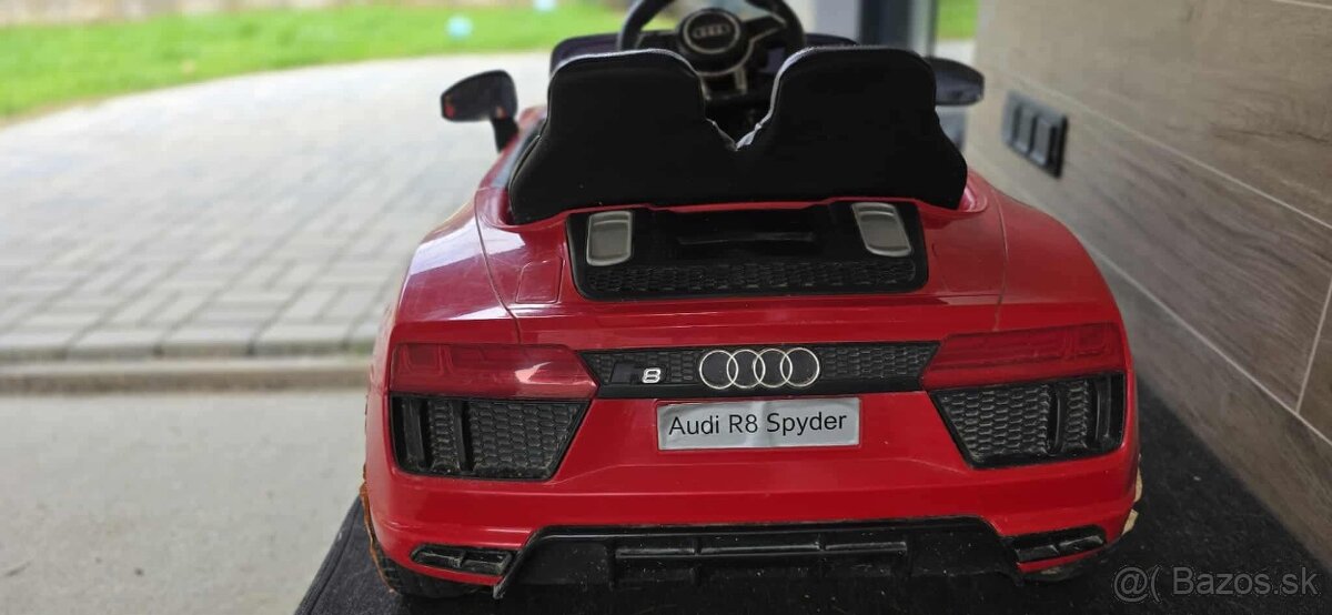 Detské autíčko Audi R8 Spyder - 9