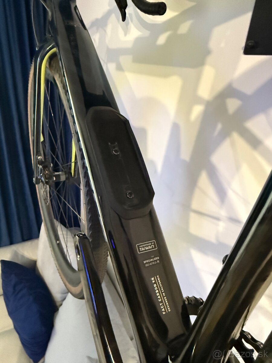 Specialized Diverge Expert Carbon - 9