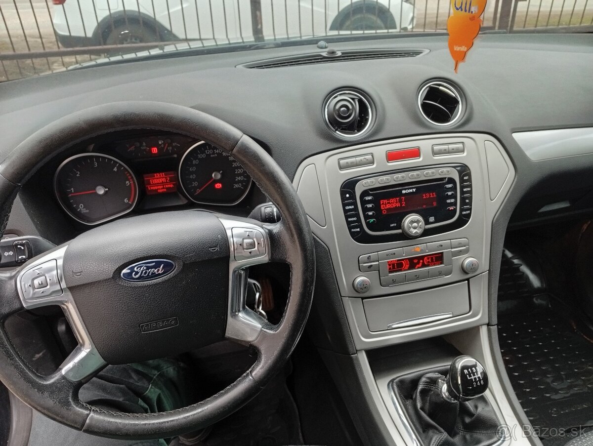 Ford Mondeo MK4 kombi 103 kw - 9