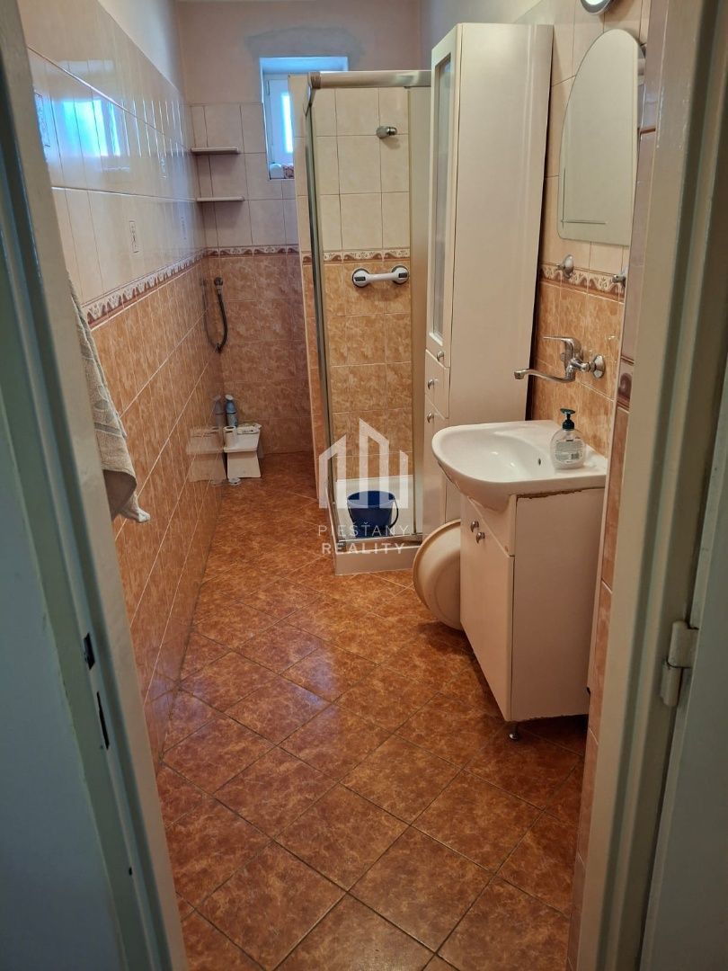 Na predaj 4i RD v obci Banka pri Piešťanoch - 9