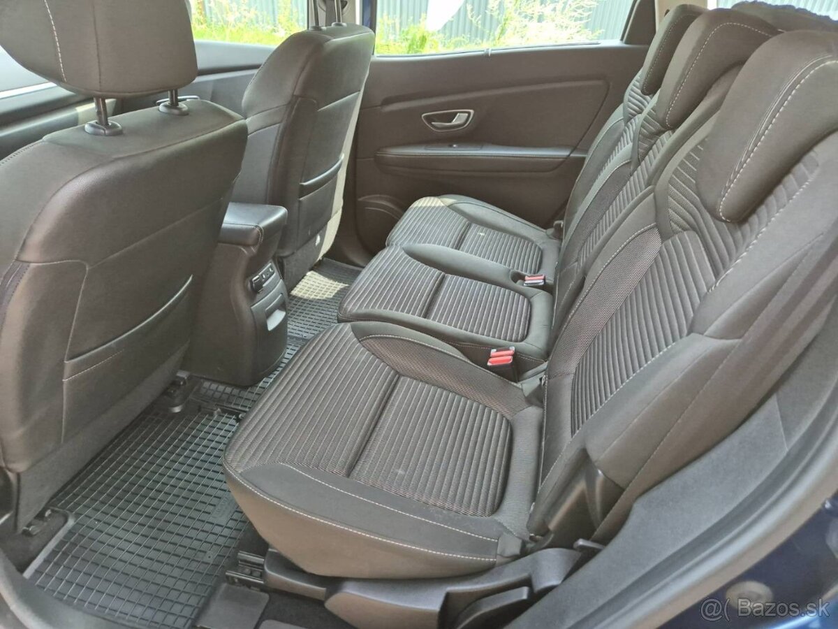7-miestny Renault Scénic Blue dCi 120 Intens EDC - 9