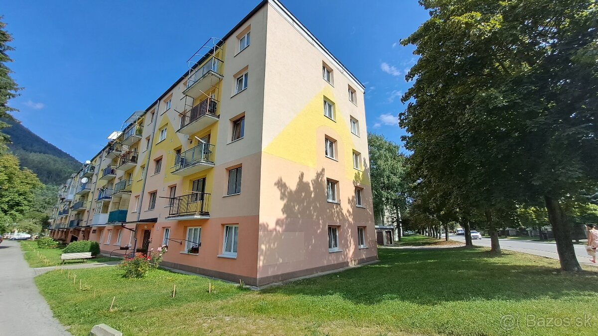 Predaj zrekonštruovaného 2-izbového bytu v TOP lokalite - 9