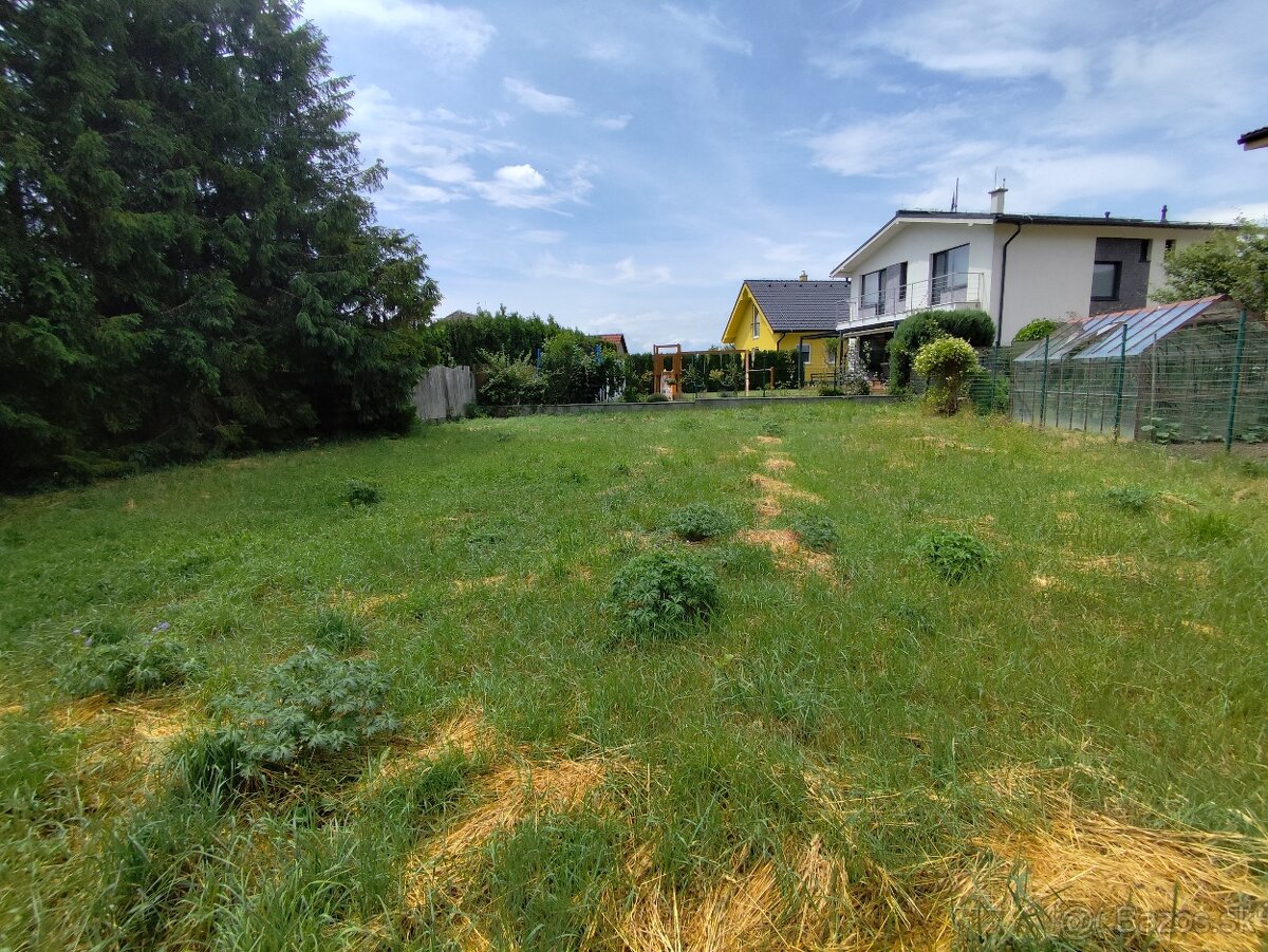 Pozemok na predaj v Poprade - Veľkej - 9