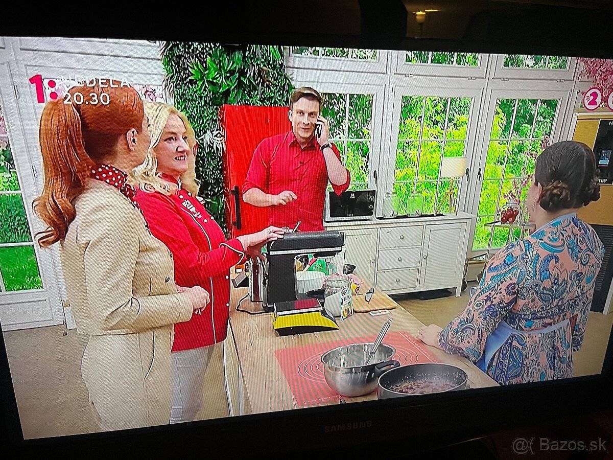 Novy android tv box Amlogic - 9