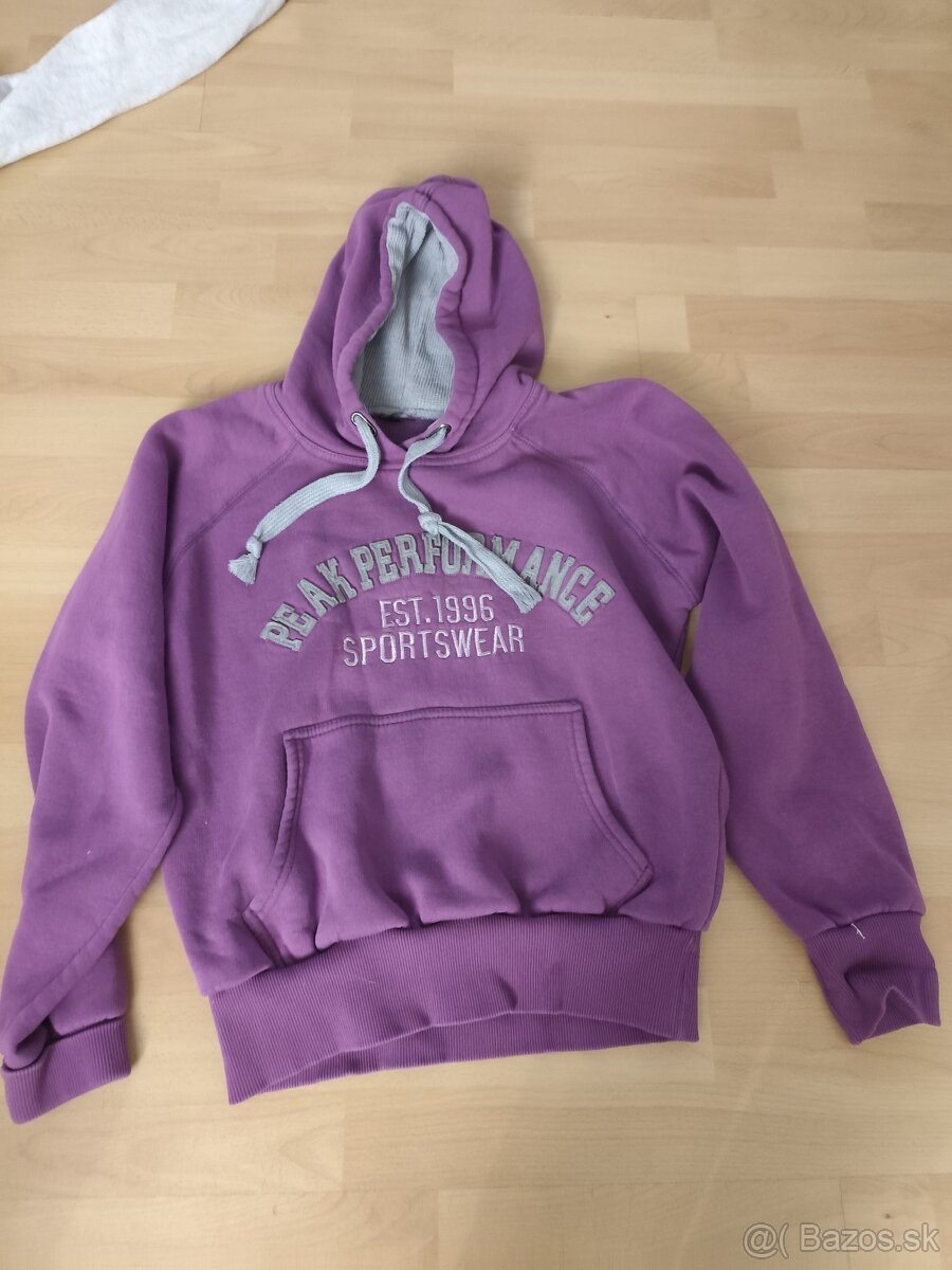 Mikiny Under Armour,Peak pekformance,Calvin Klein - 9