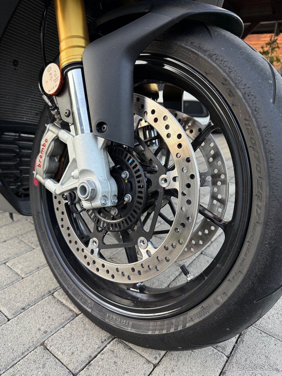 Aprilia RSV4 1099 cm3 2023 - 9