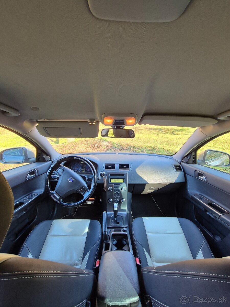 Volvo V50 R-Design D3 - 110kw - 9