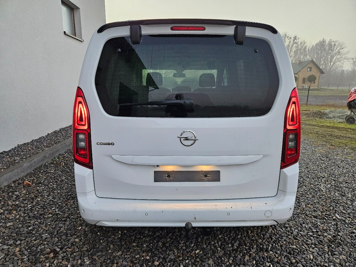 Opel Combo E Ultimate, r.v. 10/2022, 1.5 diesel - 9