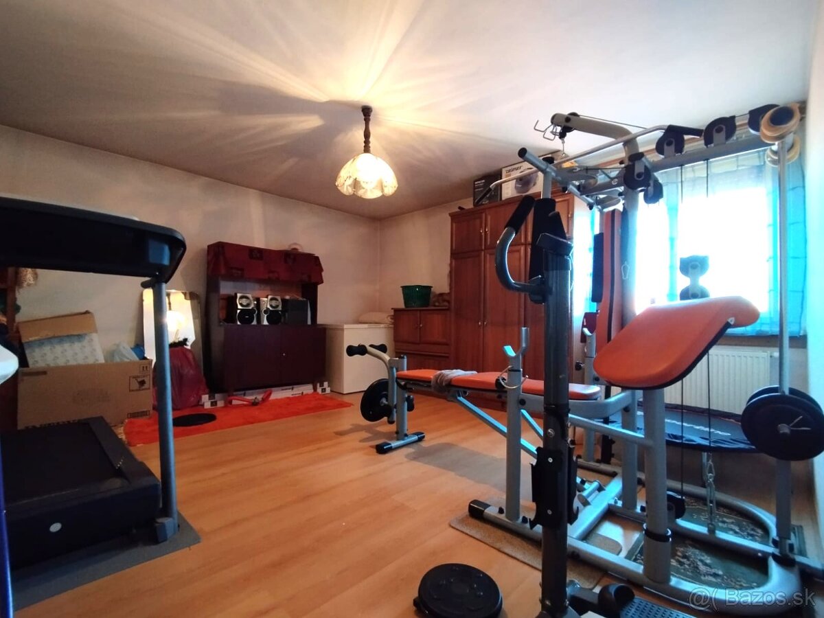 Rodinný dom Kľúčovec s pozemkom 711 m2 - 9