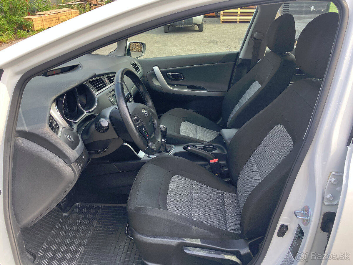 Kia Ceed 1.4 benzín 74 kW, 1.majiteľ, 24.000 km - 9