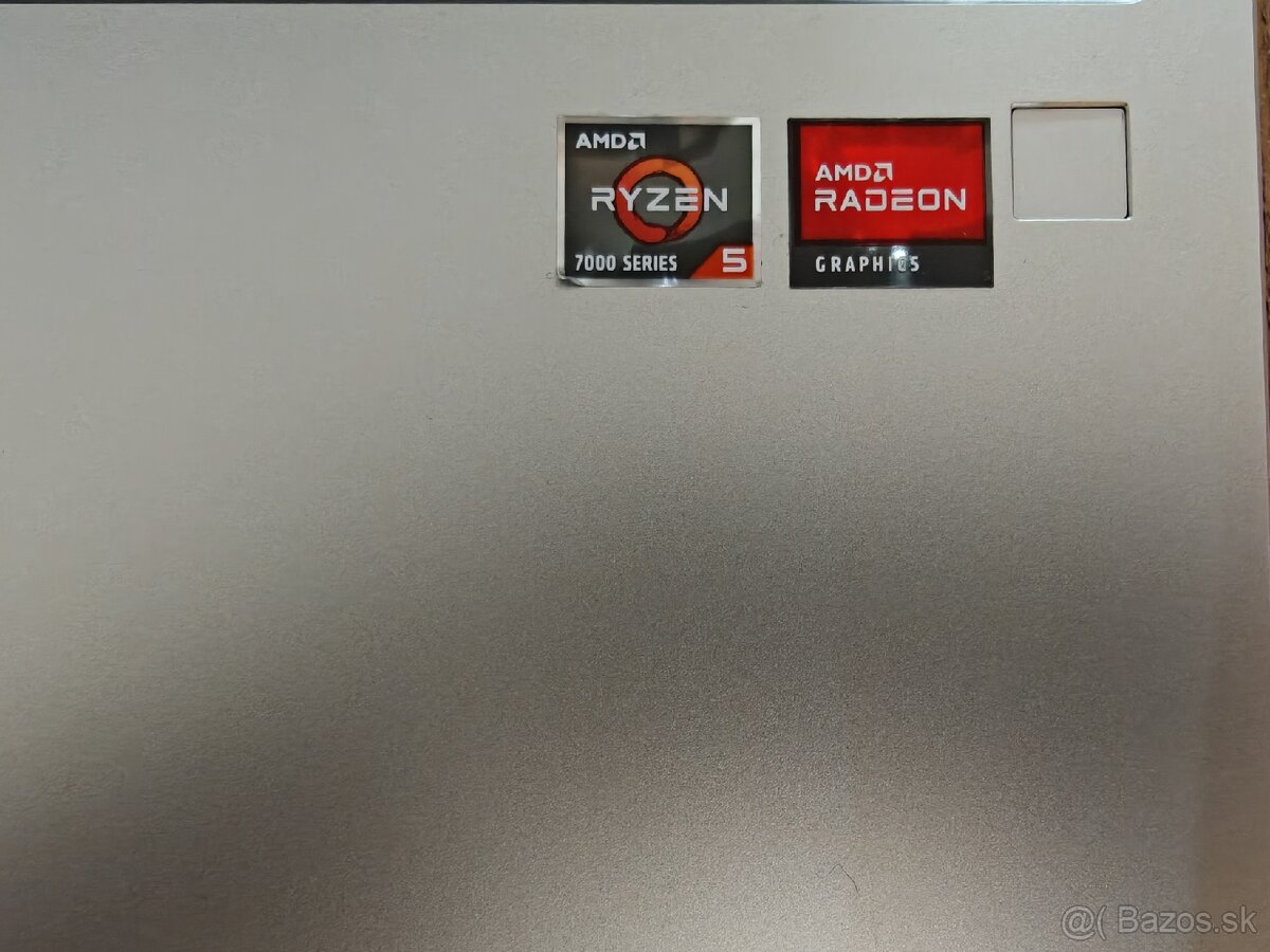 Notebook HP 15 16/512GB AMD Ryzen - 9