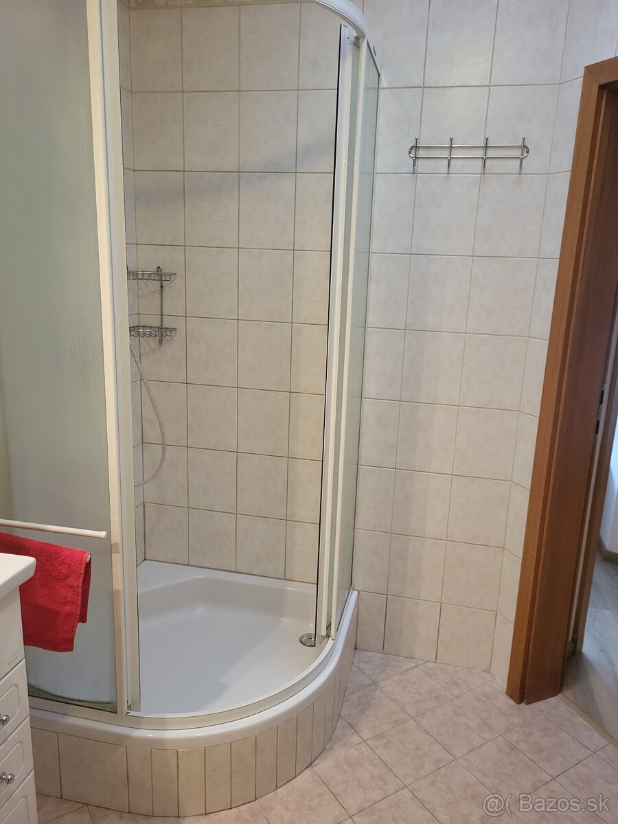 Prenájom 2.izb.bytu pri Hrade, s parkovaním - 9