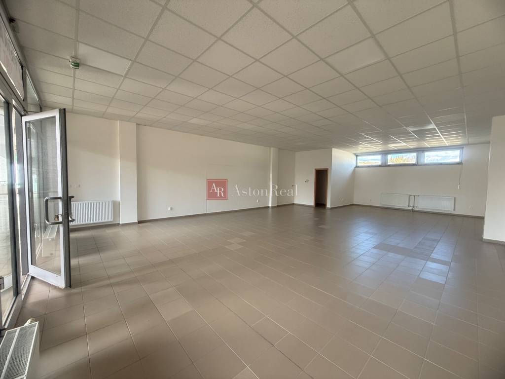 Prenájom zrekonštruované obchodné priestory v komplexe Dvory - 9