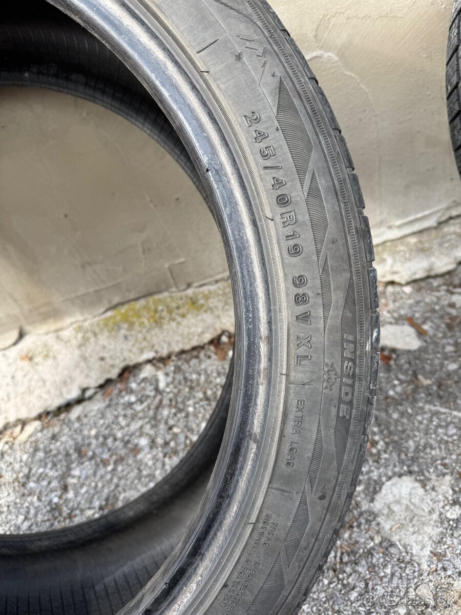 245/40 R19 zimné pneu - 9