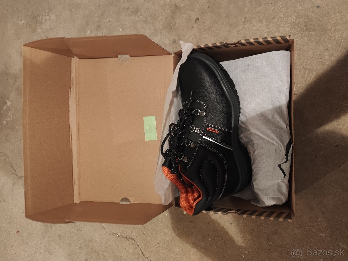 Pracovná obuv 43 - 9